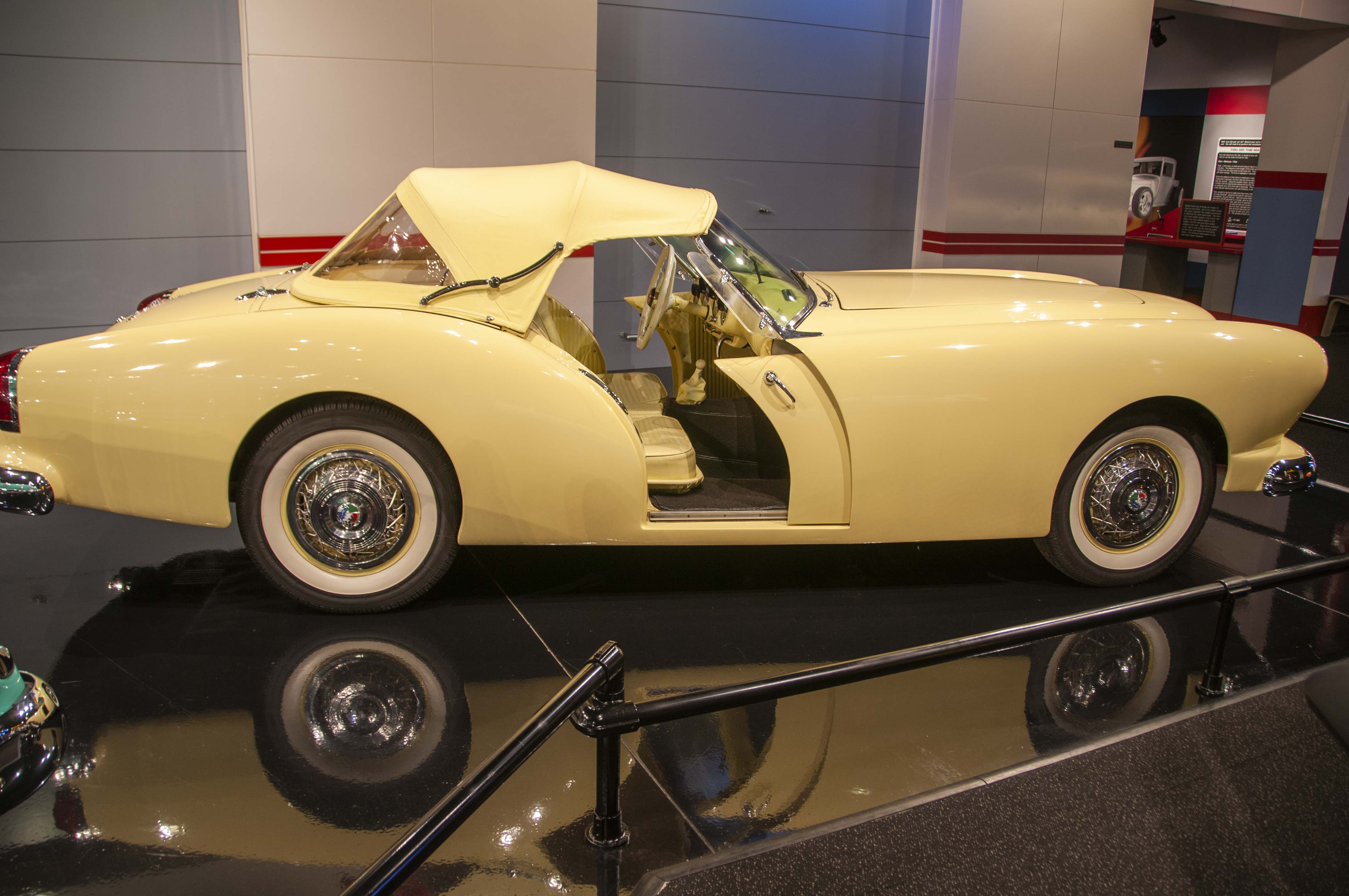 1954 Kaiser-Darrin Roadster